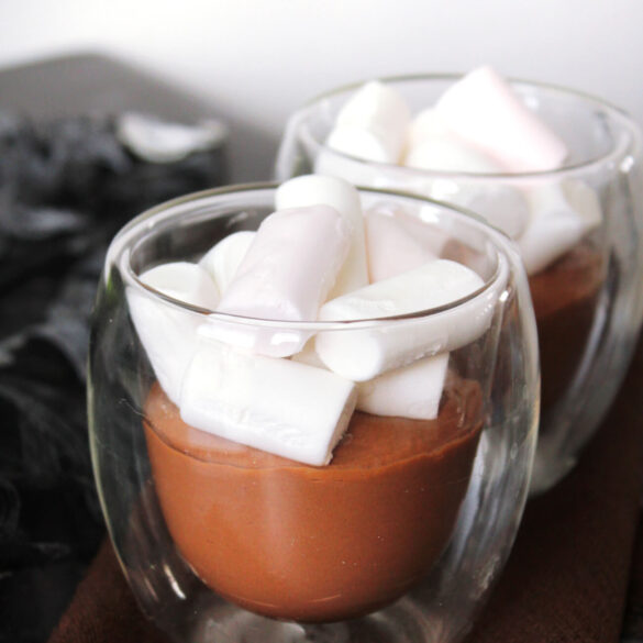 Mini deserki jak gorąca czekolada z piankami