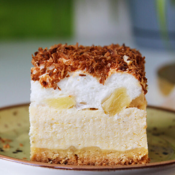 Sernik z ananasem i pianką